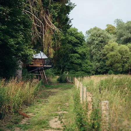 Les Nids Du Domaine Du Château De Pailhe Clavier