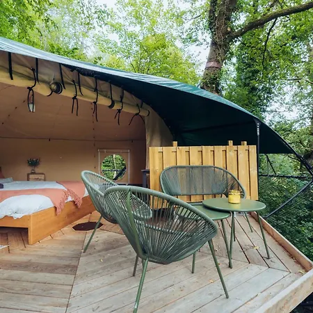 Les Nids Du Domaine Du Château De Pailhe Clavier