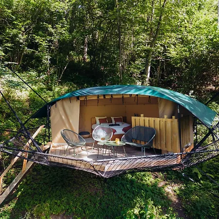 Campismo de Luxo Les Nids Du Domaine Du Château De Pailhe *